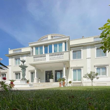 Villa Bianca a pochi passi dal mare con giardino esclusivo Livorno Esterno foto