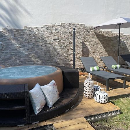 Villa Bianca a pochi passi dal mare con giardino esclusivo Livorno Esterno foto