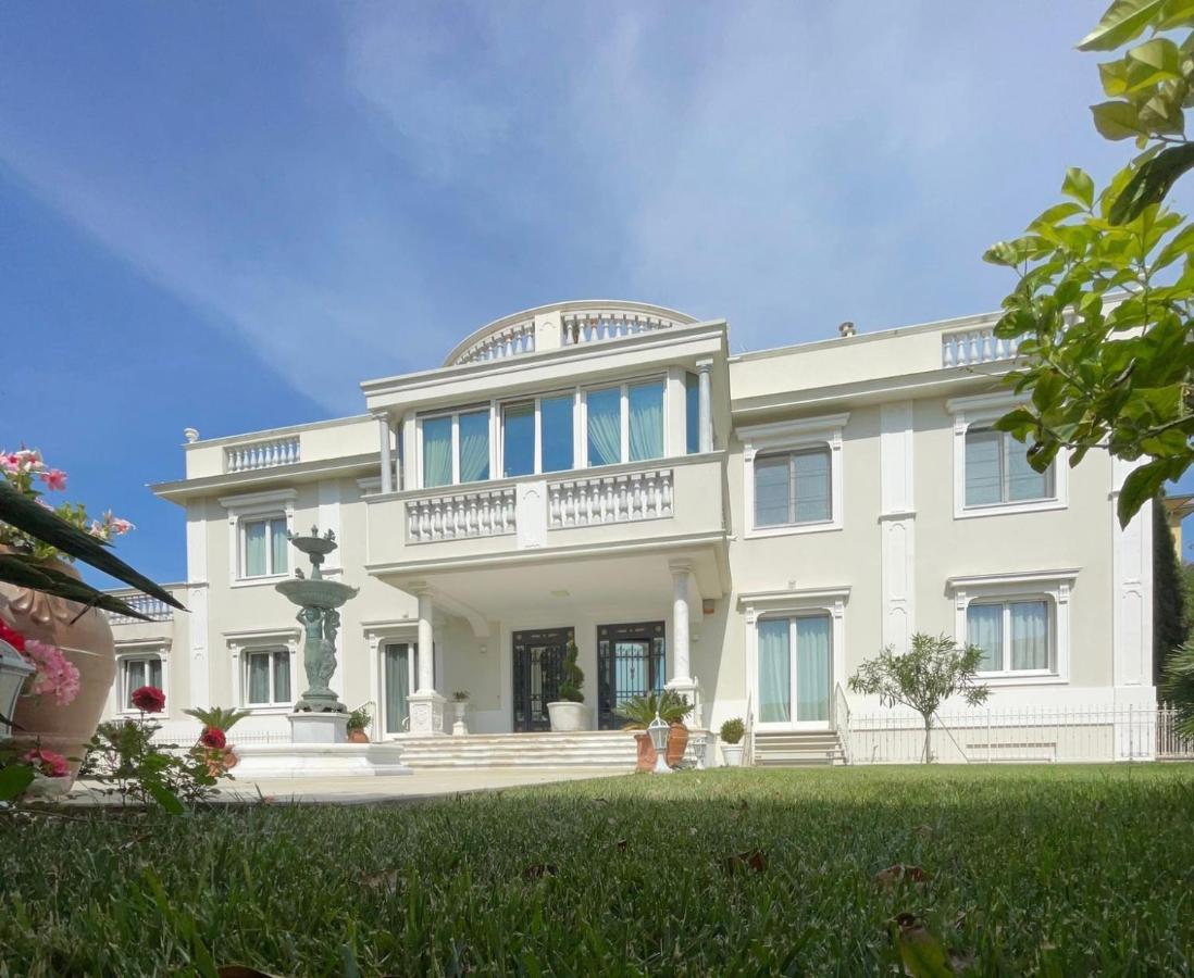 Villa Bianca a pochi passi dal mare con giardino esclusivo Livorno Esterno foto