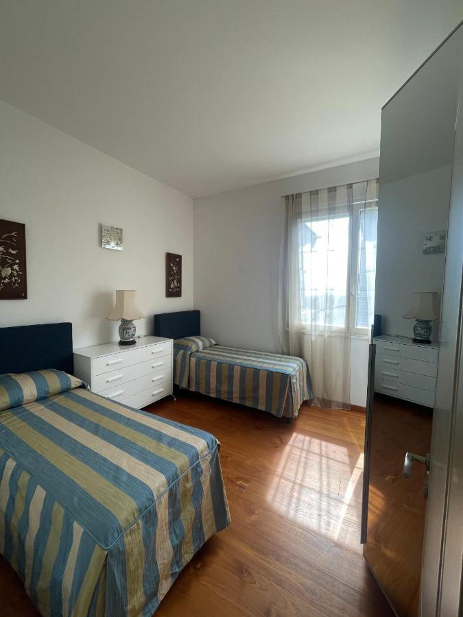Villa Bianca a pochi passi dal mare con giardino esclusivo Livorno Esterno foto