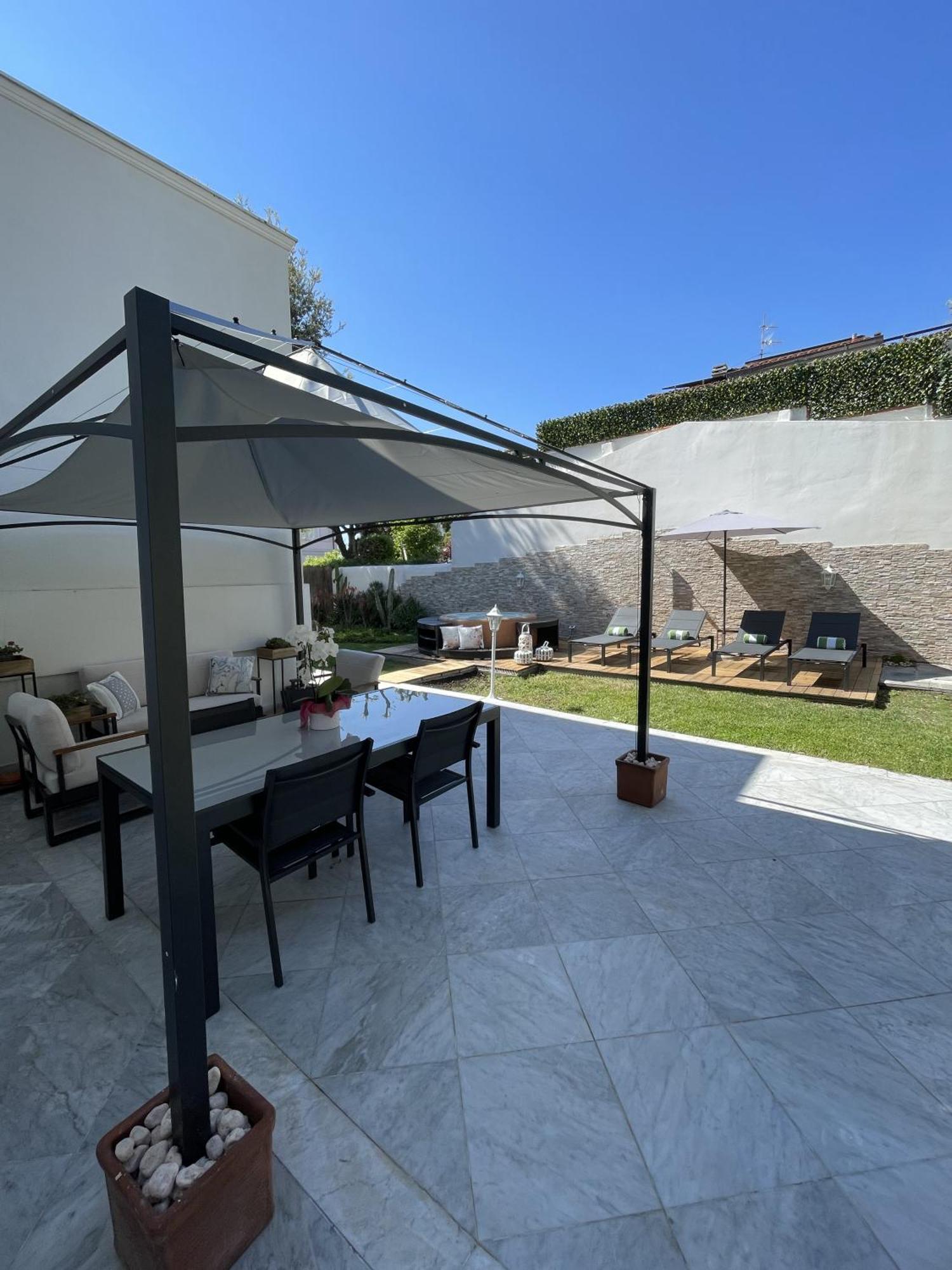 Villa Bianca a pochi passi dal mare con giardino esclusivo Livorno Esterno foto